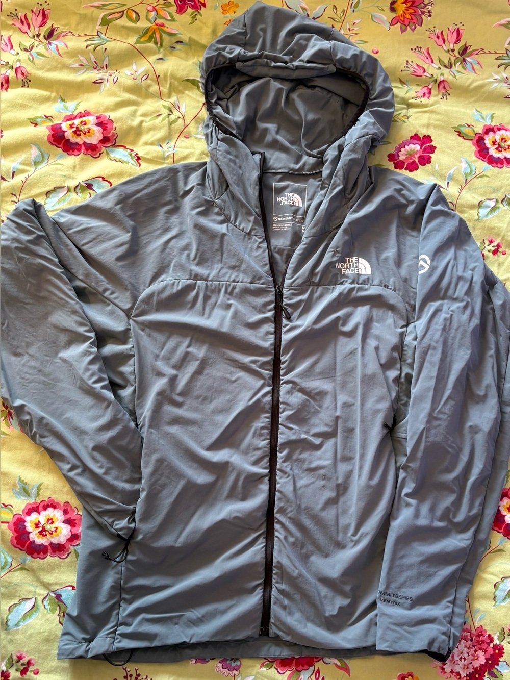 North Face NF0A7UTA Summit series ventrix gray hoodie M 28x23 GUC w/ repairs